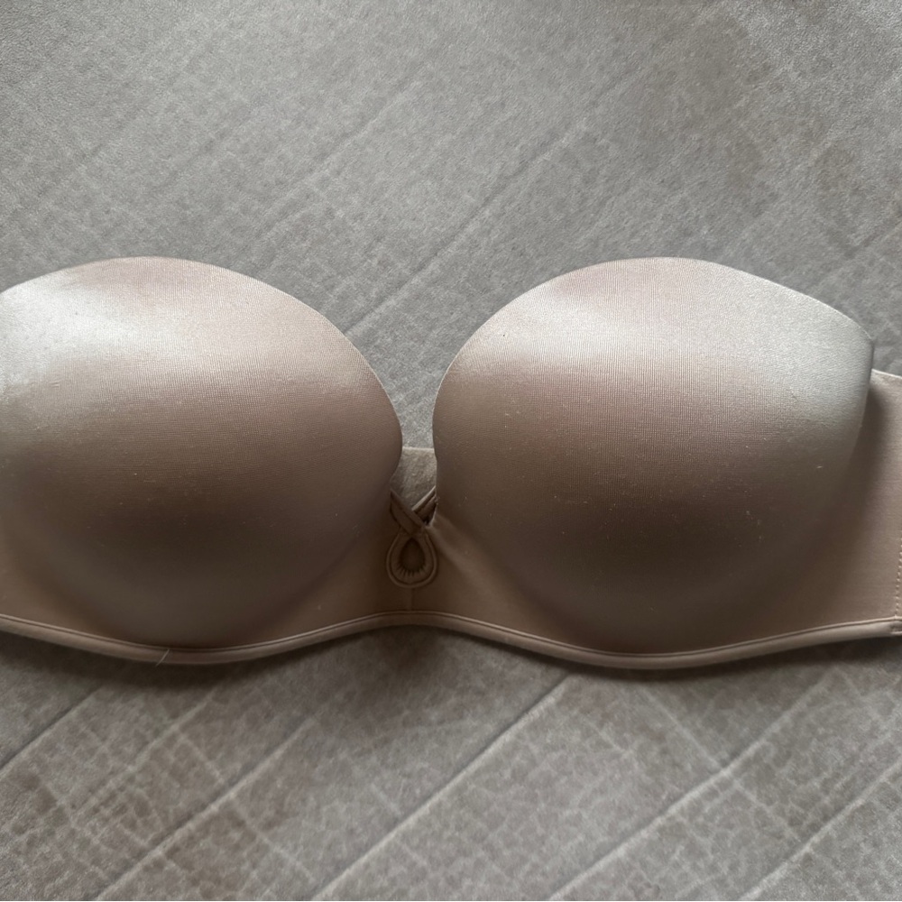Victoria's Secret Bombshell Padded Strapless Nude Bra 34B